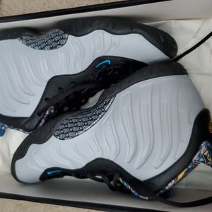 Nike little posite one